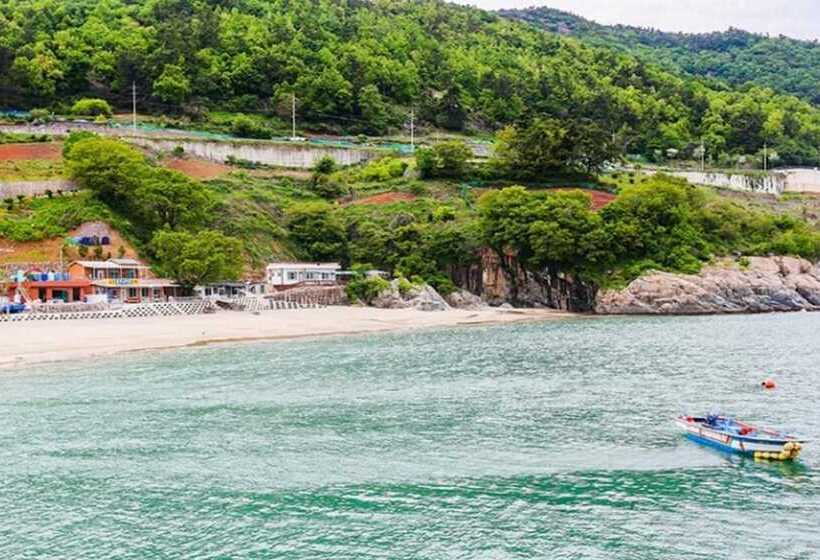 Yeosu Mosageum Pension