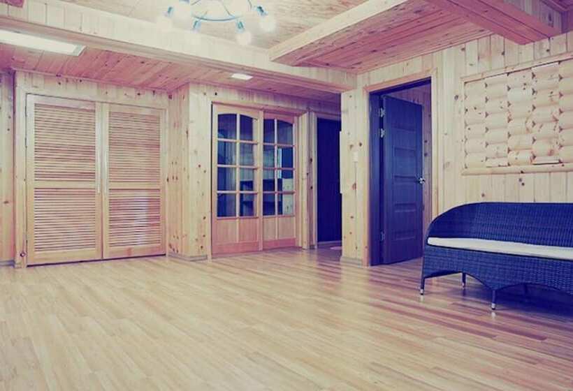 Yongin Road 47 Pension