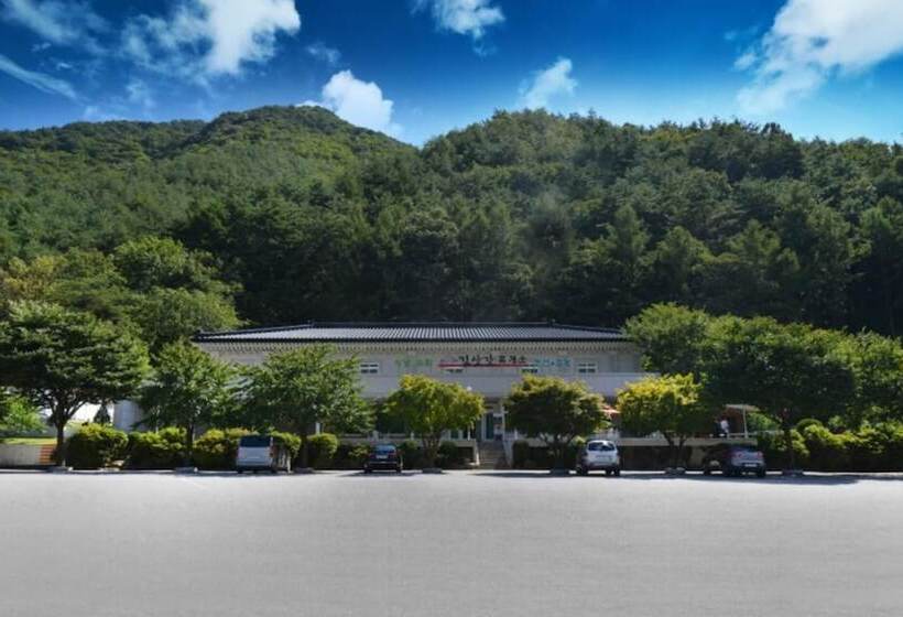 Youngwol Gimsatgat Hyugeso Pension