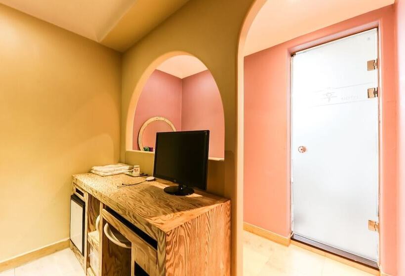 Cheongju Who Self Check In Motel