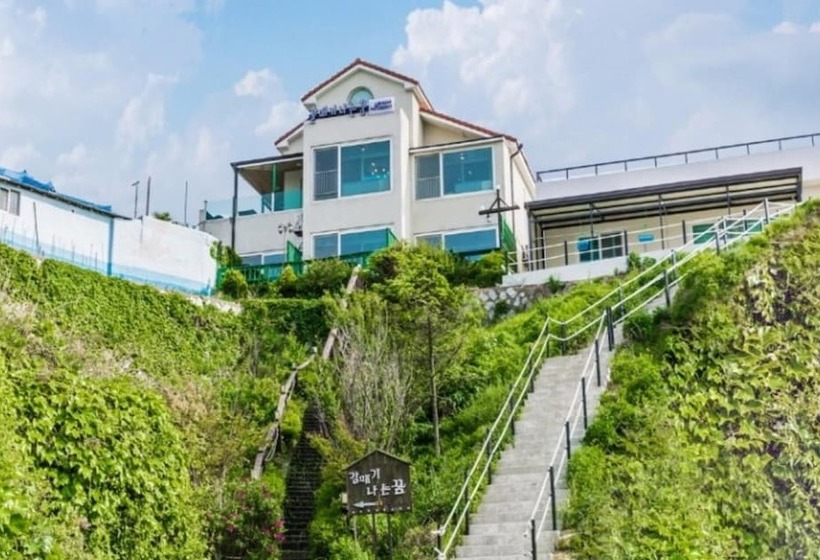 Goseong Galmaegi Naneunkkum Pension