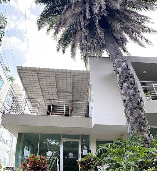 Отель La Esperanza Ciudad Jardin