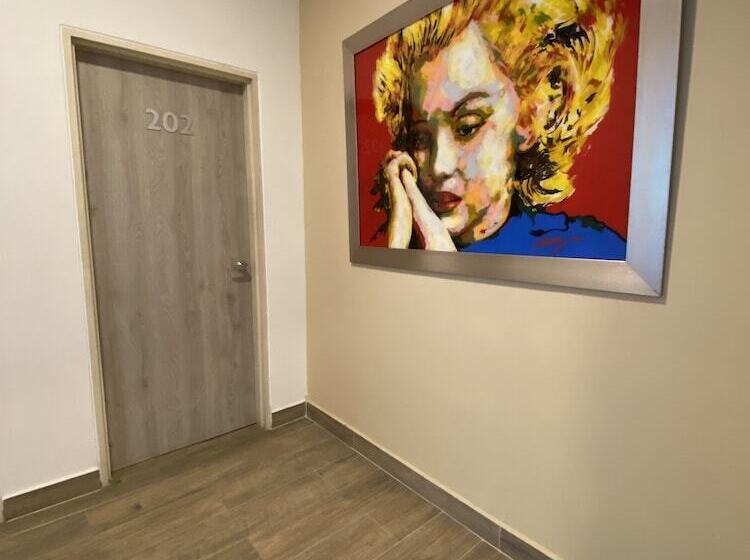 Отель La Esperanza Ciudad Jardin