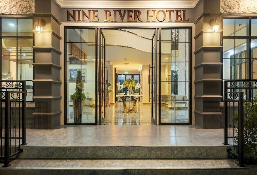 בית מלון כפרי Nine River