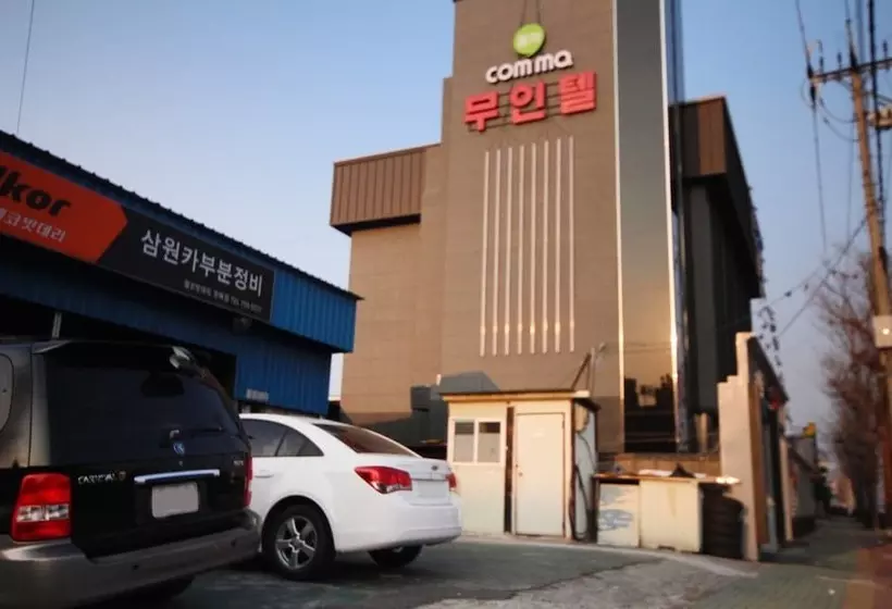 Jinju Comma Self Check In Motel