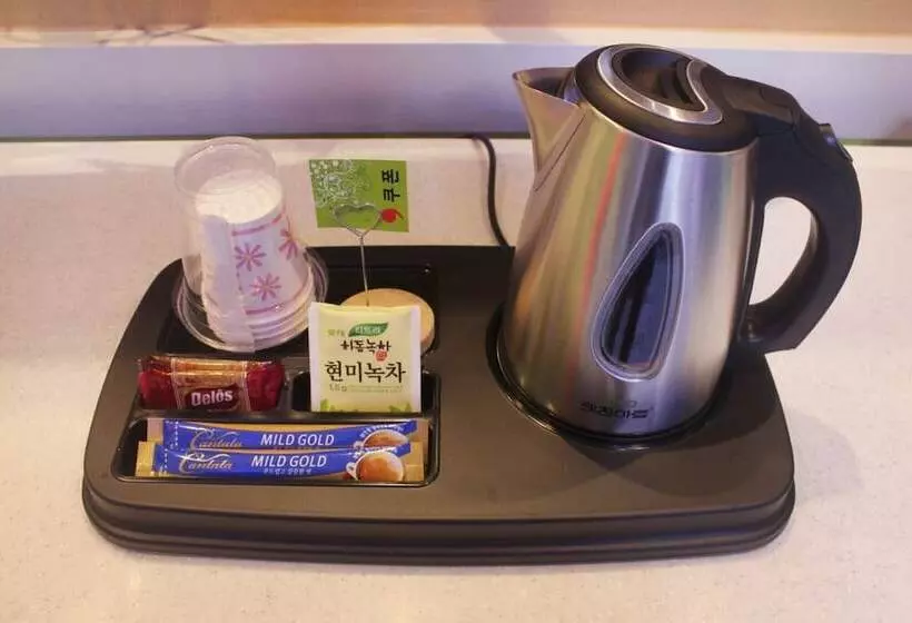 Jinju Comma Self Check In Motel