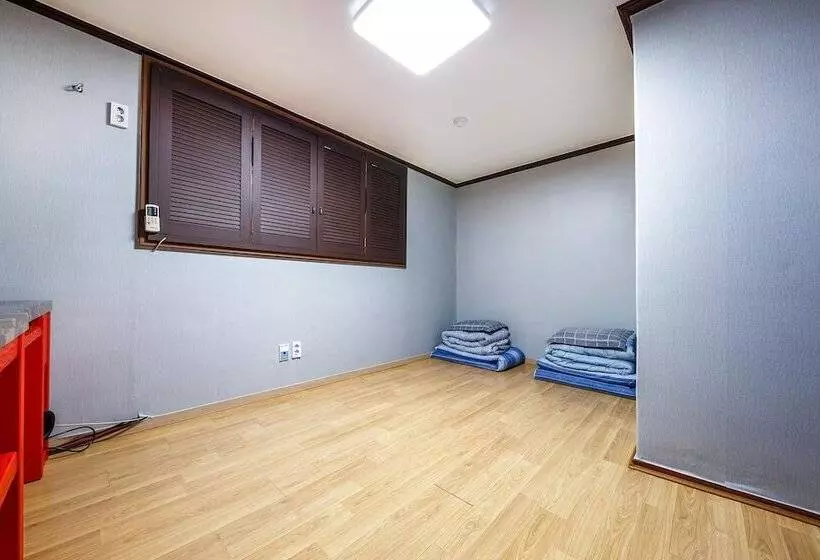 مُتل Cheonan Ramada Park