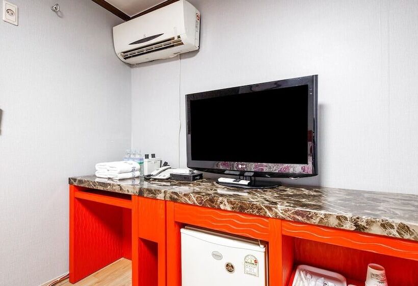 Motel Cheonan Ramada Park