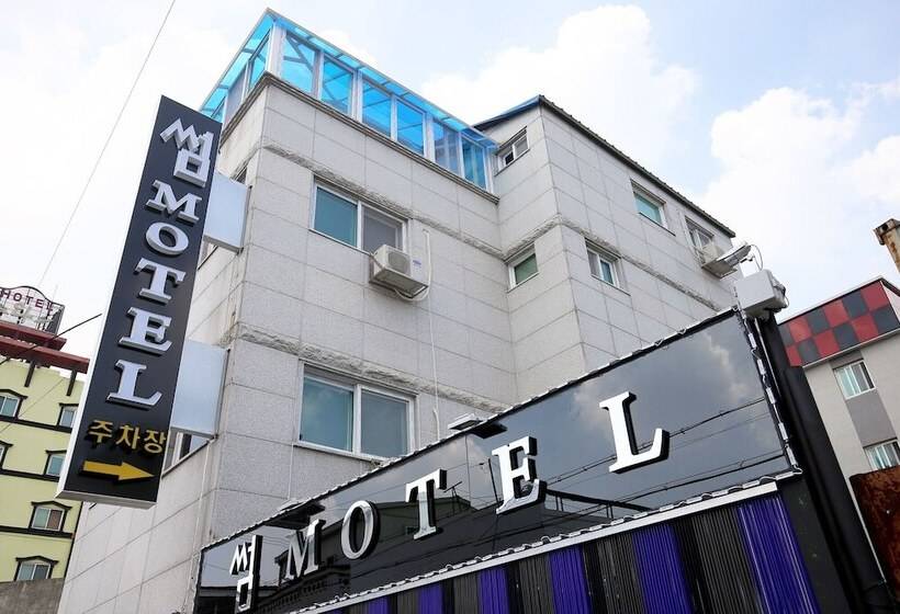 Motel Cheonan Some
