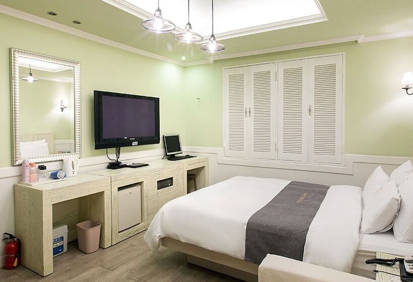 מוטל Gangneung Pine Hill