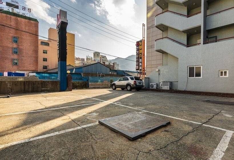 Motel Geojedo Gohyeon Surim