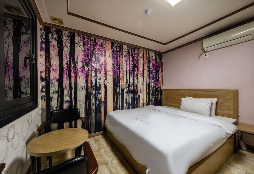 Motel Geojedo Gohyeon Surim