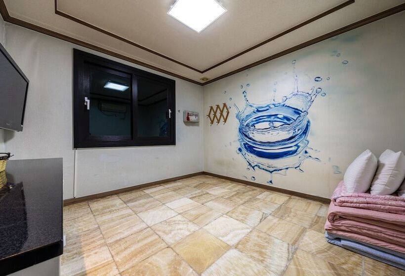 Motel Geojedo Gohyeon Surim