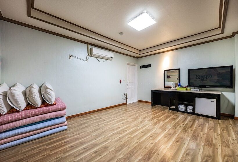 Motel Geojedo Gohyeon Surim