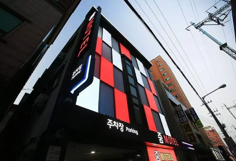 モーテル Geumjeong Zoom