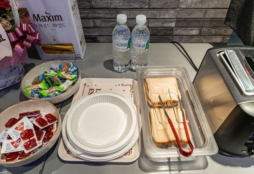 Motel Geumjeong Zoom