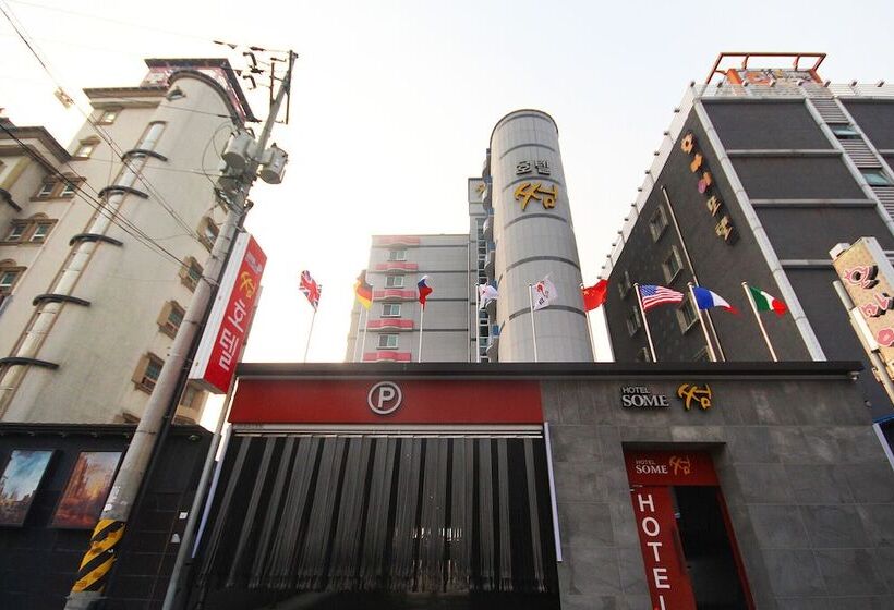 汽车旅馆 Gunsan Some