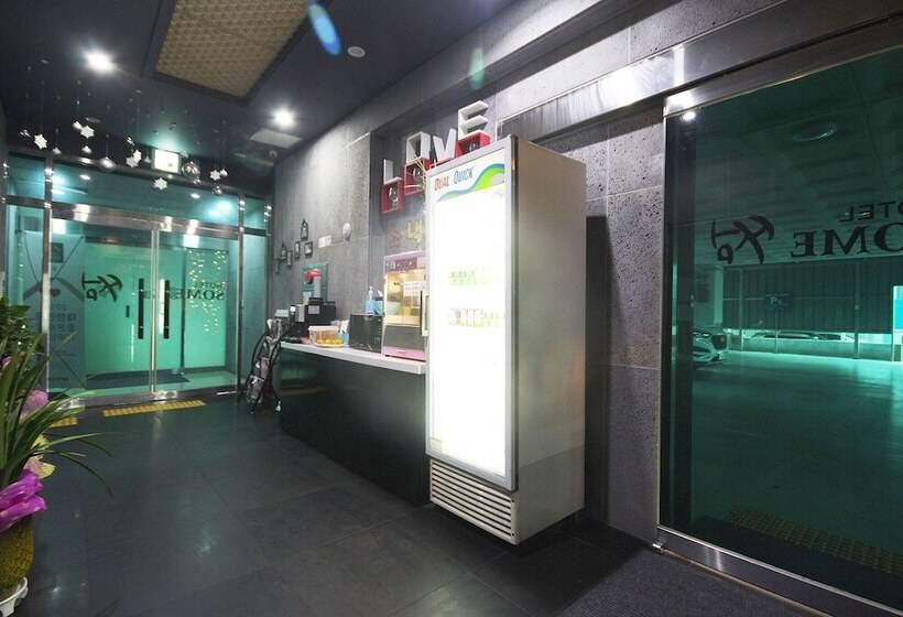 汽车旅馆 Gunsan Some