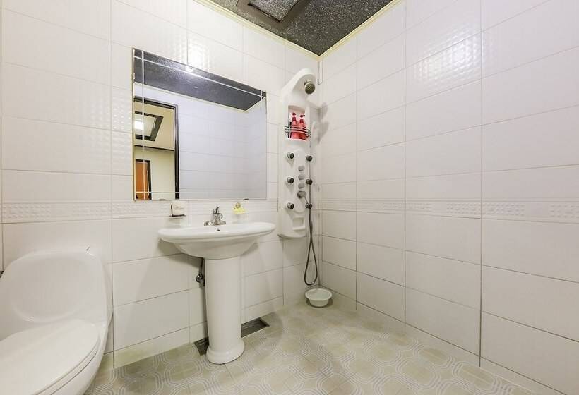 Motel Jecheon The Wall