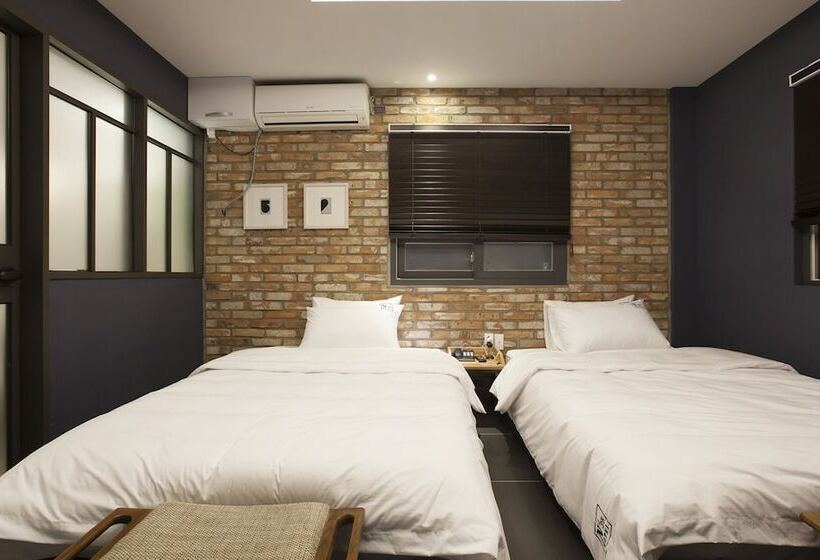 Motel No. 25 Changwon Jinhae