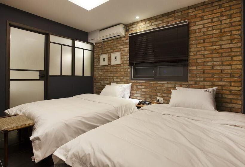 Motel No. 25 Changwon Jinhae