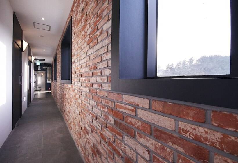 Motel Youngcheon Nnineteenth