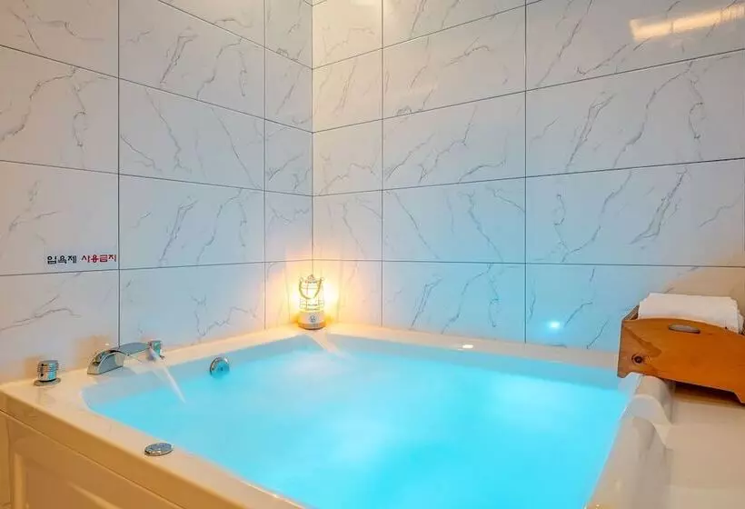 ペンション Gapyeong Grang Narang Pool Villa