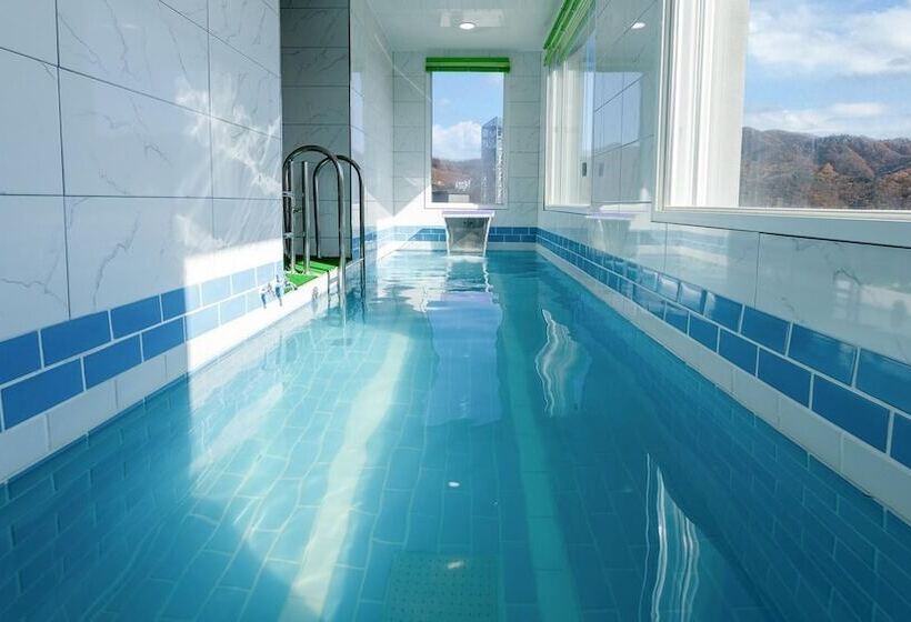 Pensão Gapyeong Grang Narang Pool Villa