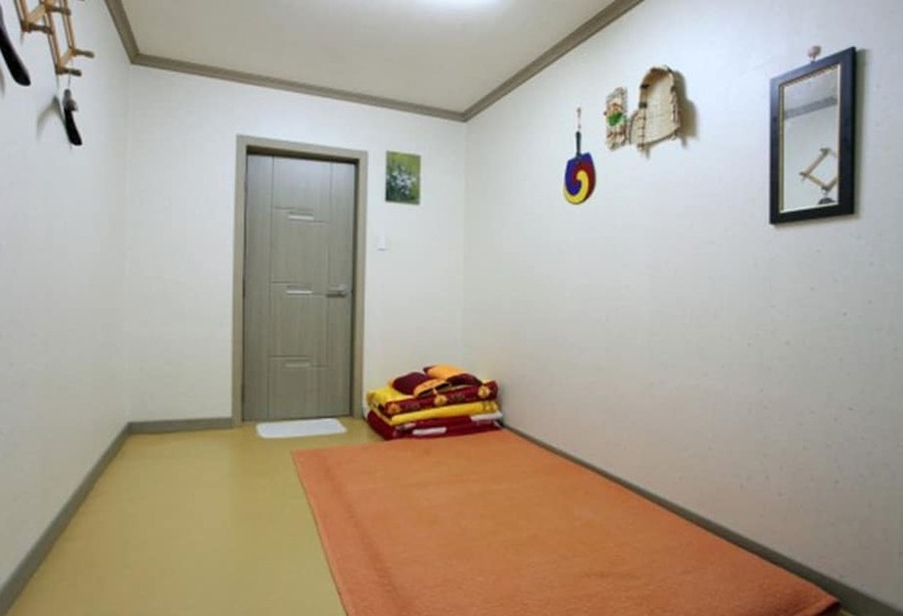 Pensão Jeonju Gyodong Baekjak Hanok Stay