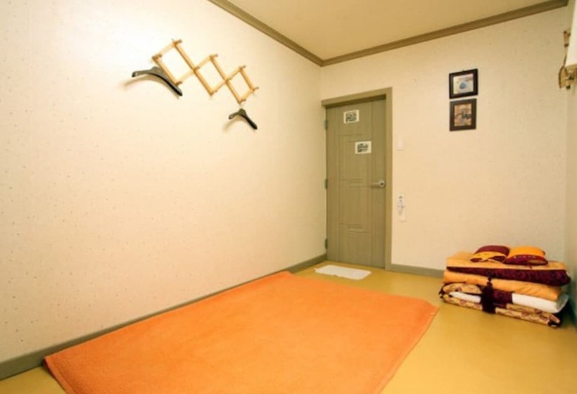 Pensão Jeonju Gyodong Baekjak Hanok Stay