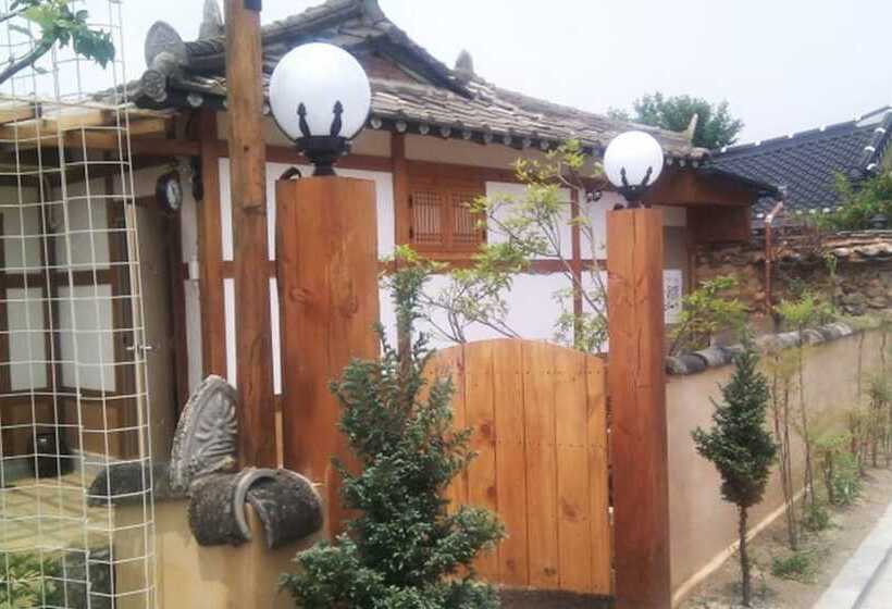 Pensão Jeonju Gyodong Baekjak Hanok Stay