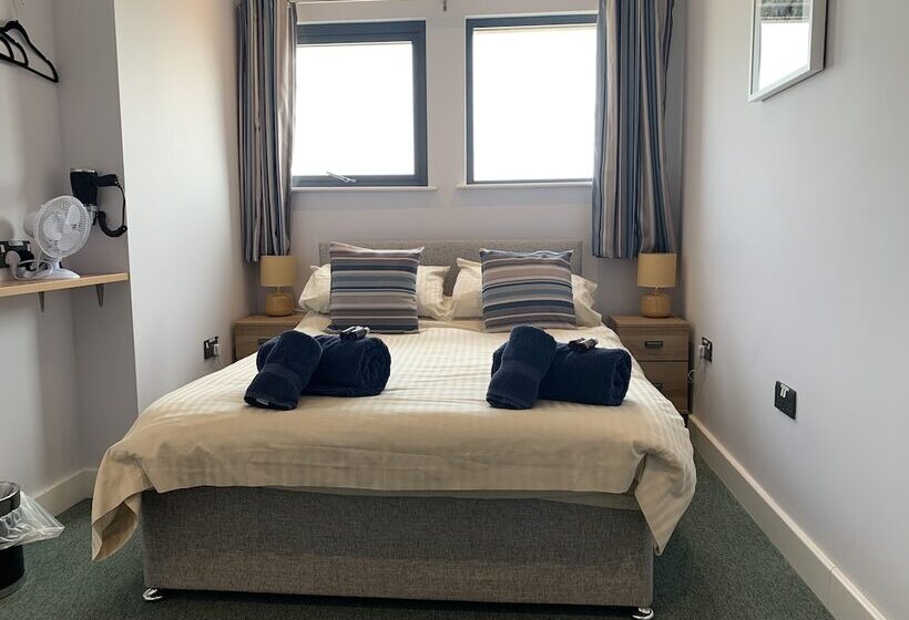 פנסיון Ocean Cabins Saundersfoot