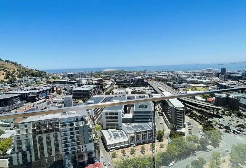 Urban Elephant 16 On Bree