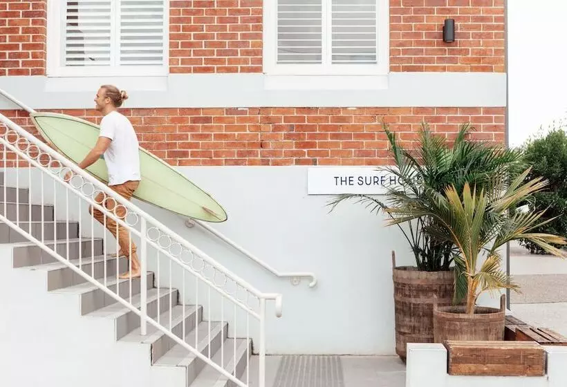 هاستل The Surf House