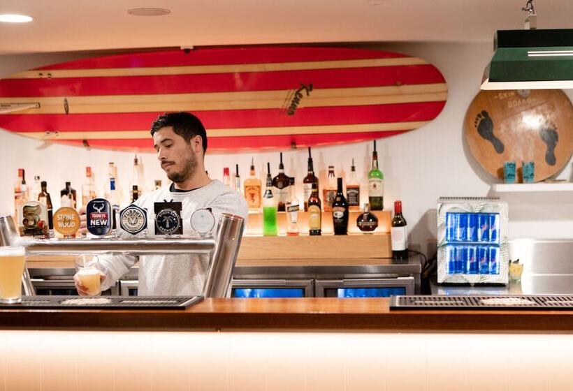 호스텔 The Surf House