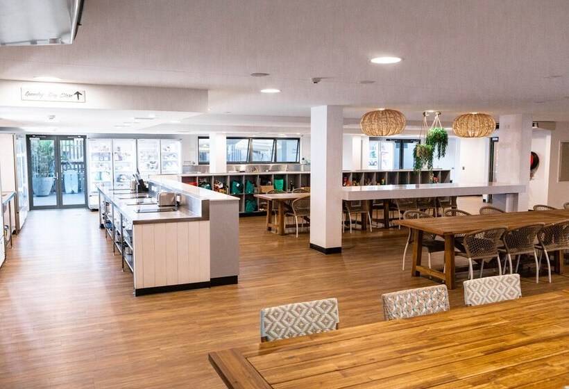 호스텔 The Surf House