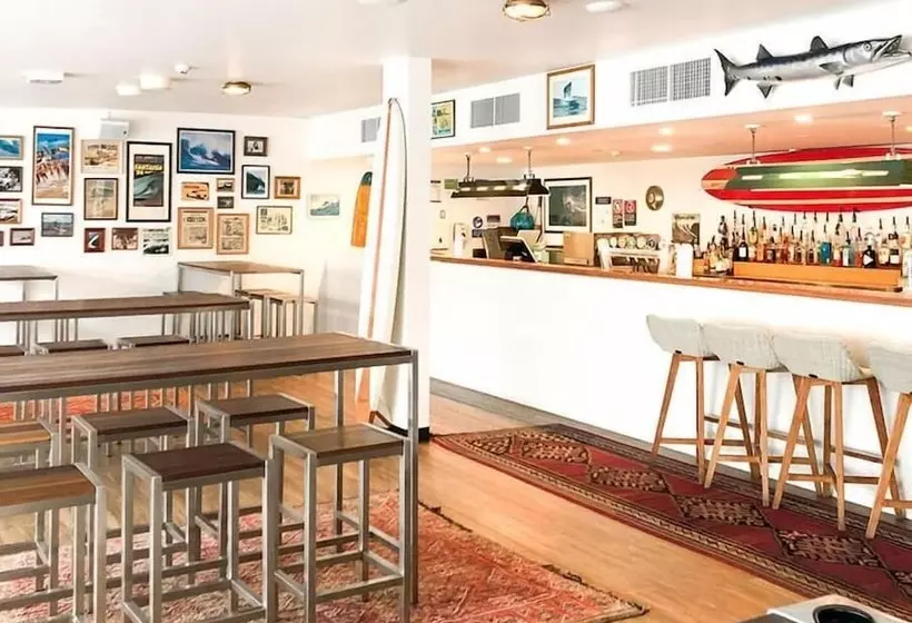 هاستل The Surf House