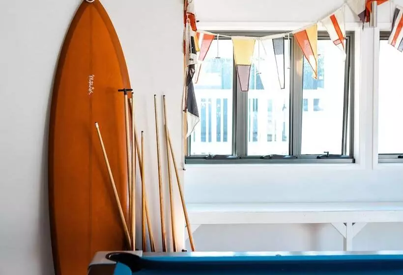 هاستل The Surf House