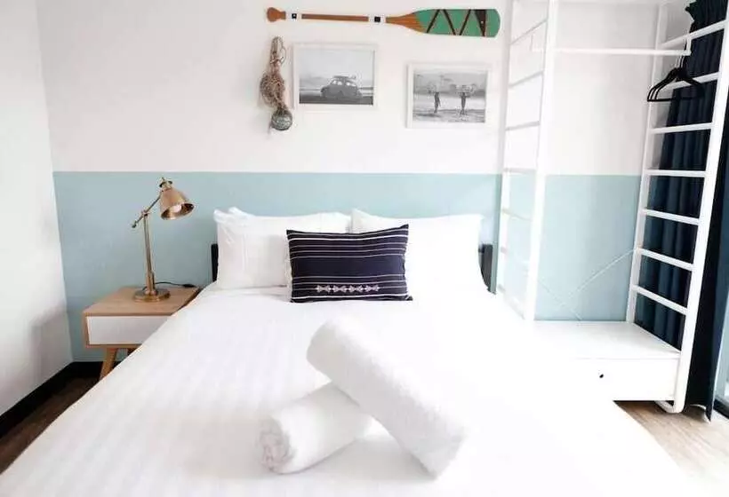 هاستل The Surf House