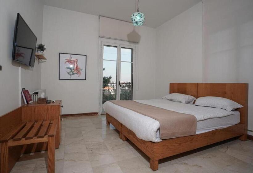 تختخواب و صبحانه Domaine De Chouchene