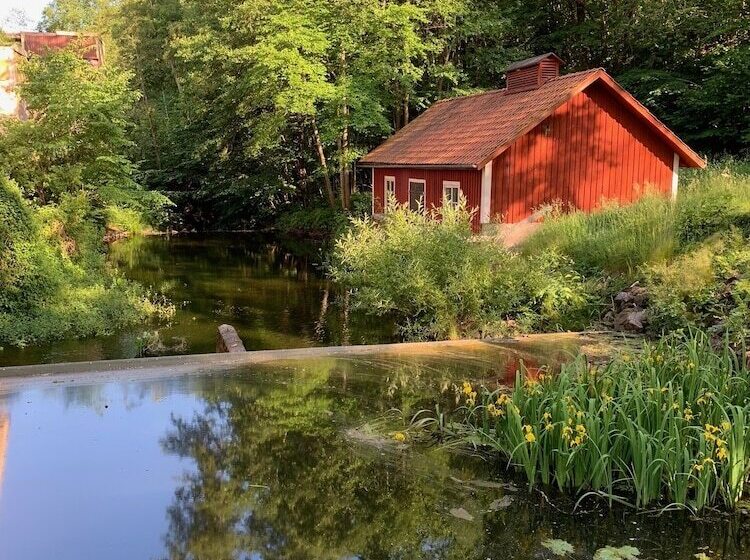 צימר Eds Bruk Basecamp