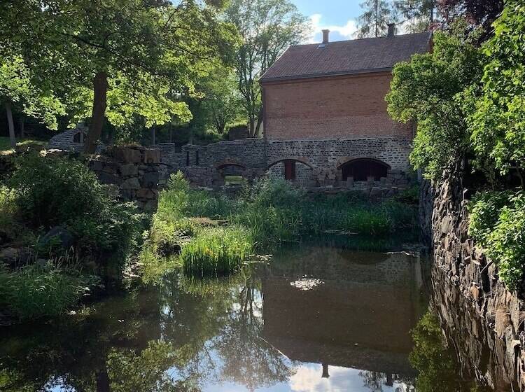 צימר Eds Bruk Basecamp