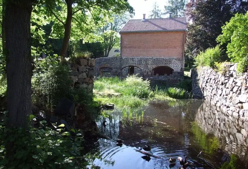 ベッドアンドブレックファースト Eds Bruk Basecamp