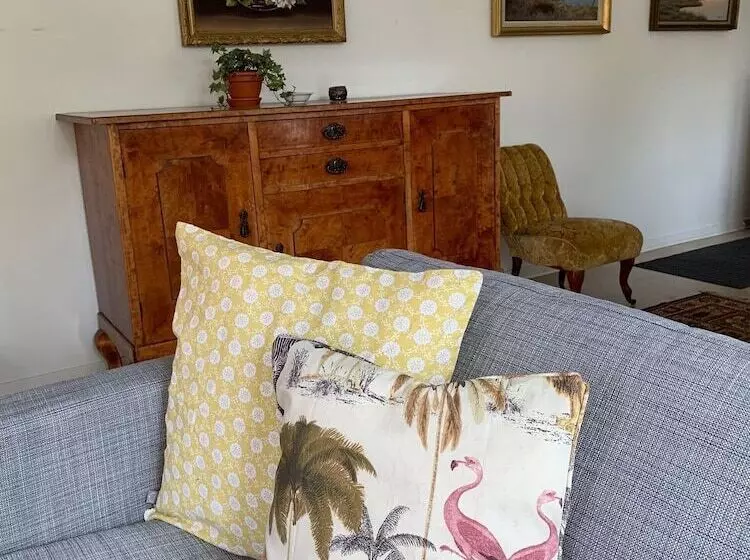 ベッドアンドブレックファースト Eds Bruk Basecamp