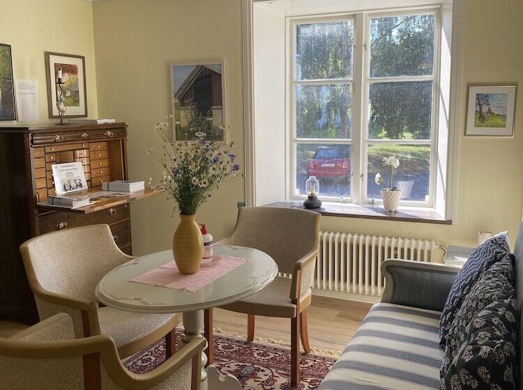 צימר Eds Bruk Basecamp