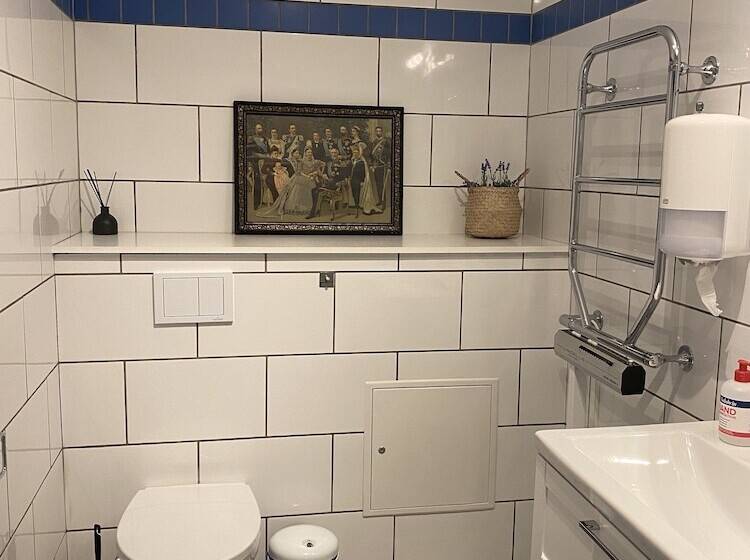 צימר Eds Bruk Basecamp