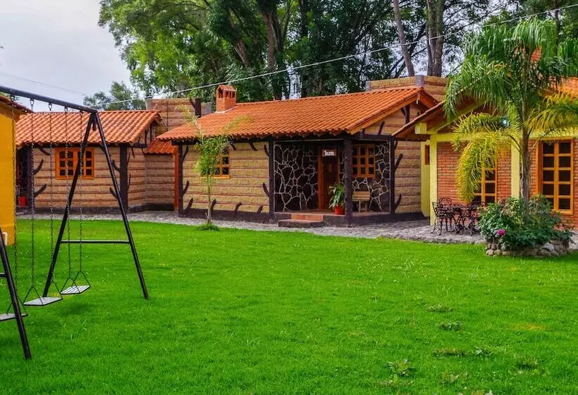 Hotelli Cabañas Del Bosque By Rotamundos