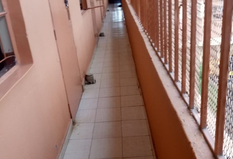 هتل Glory Guest House