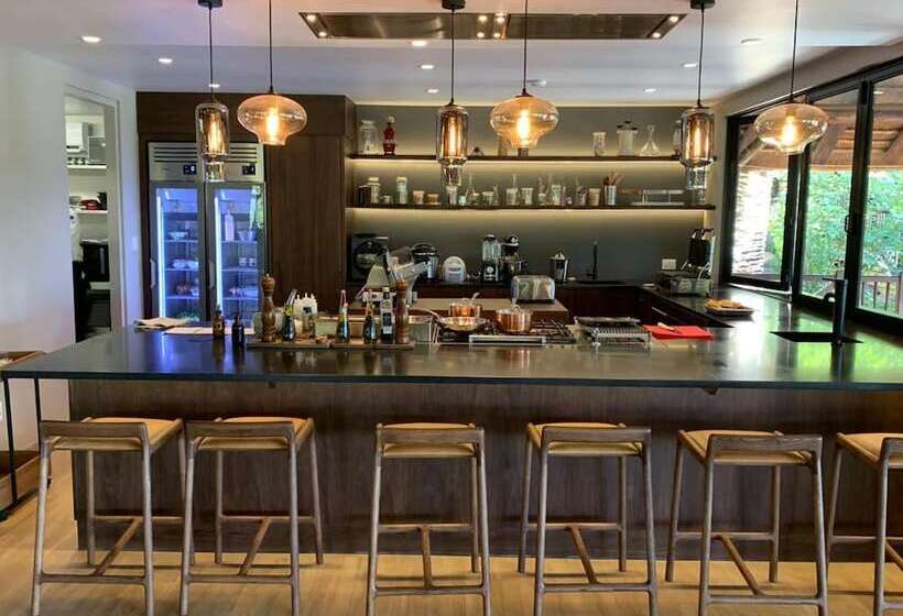 בית מלון כפרי Laluka Safari Lodge