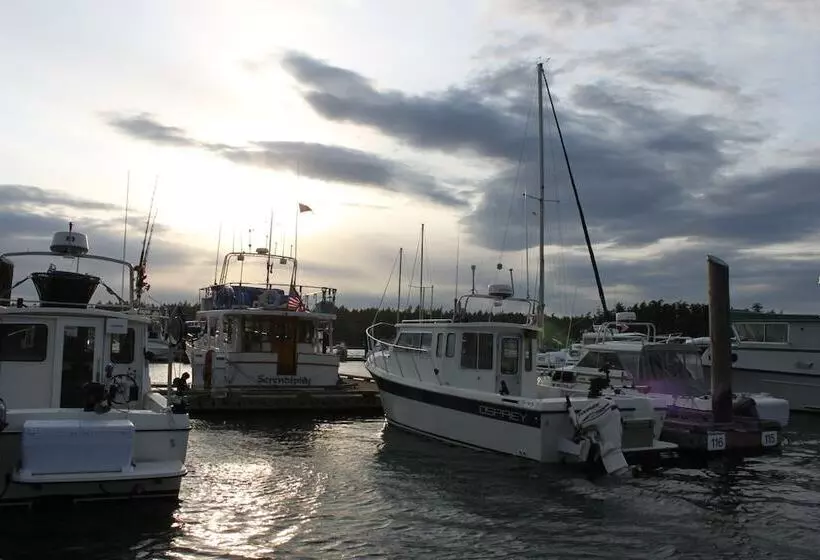 Hotelli Lopez Islander Resort